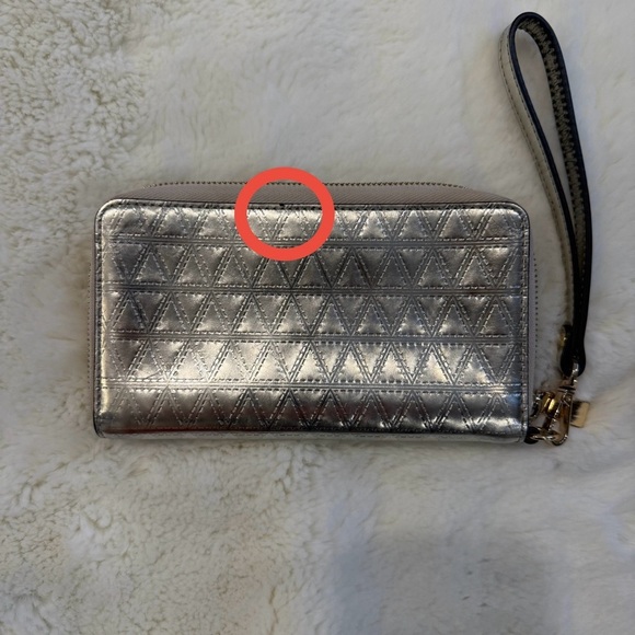 Michael Kors Gold Quilted Continental Wristlet Wallet Jet Set 🎄 - Picture 2 of 16